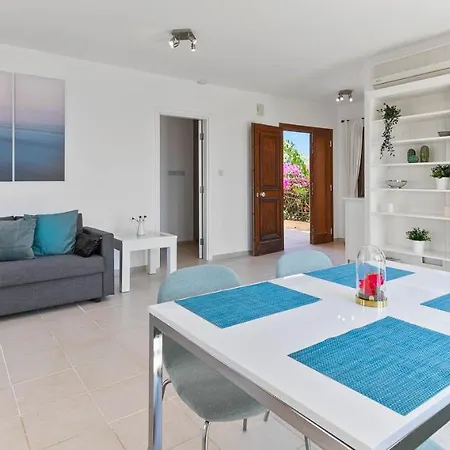 Charming Mz11 With Beautiful Coastal Views Aphrodite Hills קוקליה